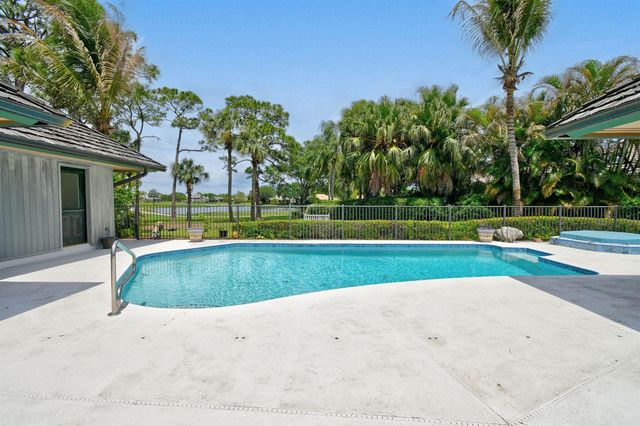 6980 SE Winged Foot Drive, Stuart, FL 34997