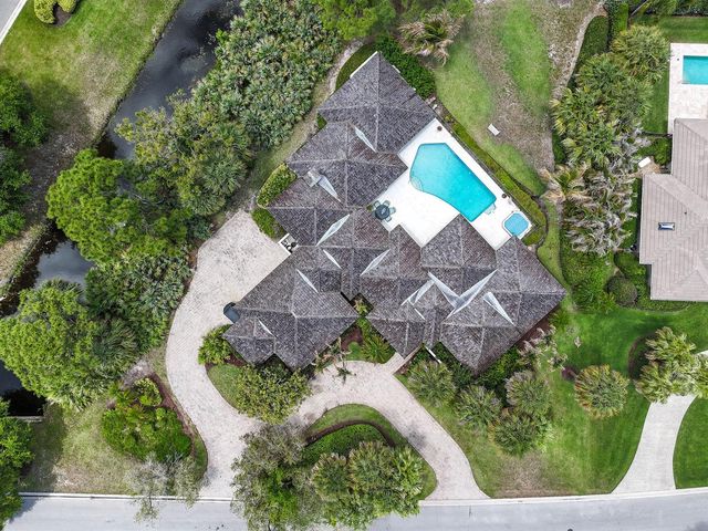 6980 SE Winged Foot Drive, Stuart, FL 34997