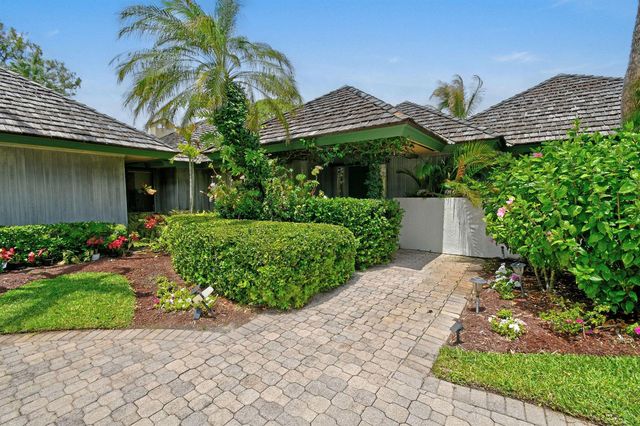 6980 SE Winged Foot Drive, Stuart, FL 34997