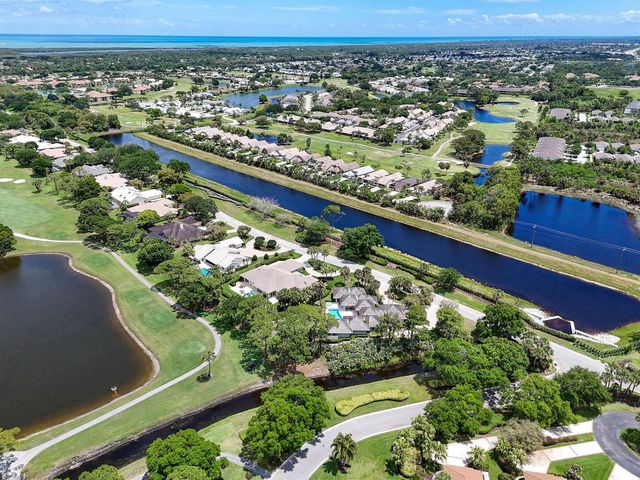 6980 SE Winged Foot Drive, Stuart, FL 34997