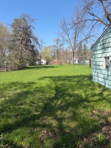 2408 State Street, Saginaw, MI 48602