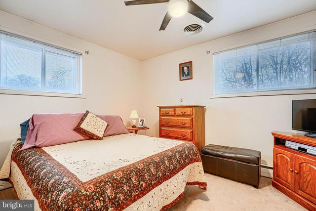 1220 HILLSHIRE RD, Dundalk, MD 21222