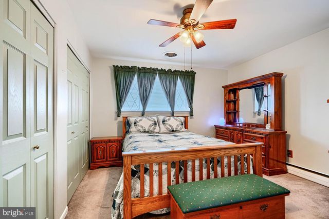 1220 HILLSHIRE RD, Dundalk, MD 21222