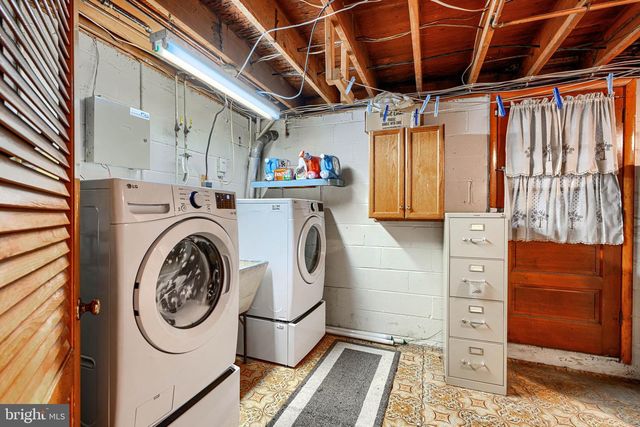 1220 HILLSHIRE RD, Dundalk, MD 21222