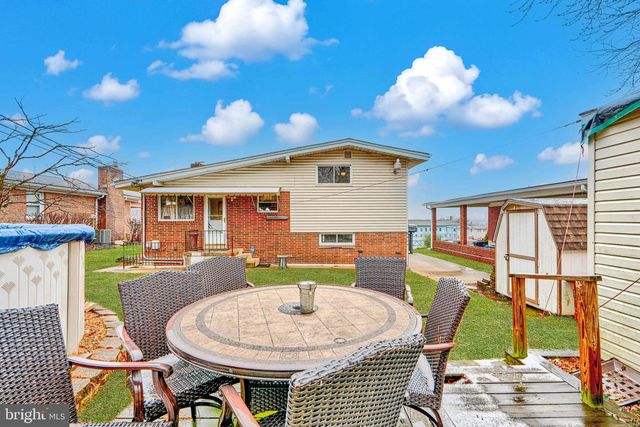 1220 HILLSHIRE RD, Dundalk, MD 21222