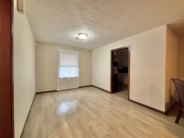 8038 Woodlyn Road, Houston, TX 77028