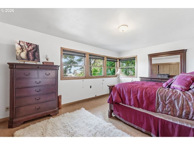 17000 Sw NAFUS Ln, Beaverton, OR 97007