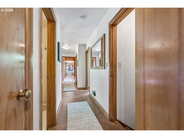 17000 Sw NAFUS Ln, Beaverton, OR 97007