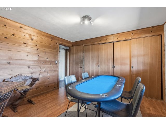 17000 Sw NAFUS Ln, Beaverton, OR 97007
