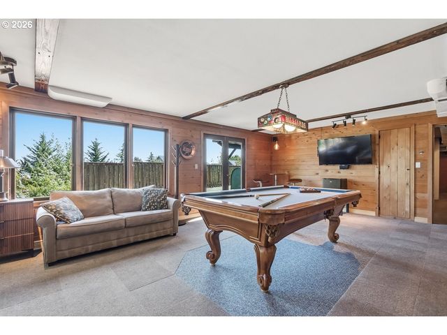 17000 Sw NAFUS Ln, Beaverton, OR 97007