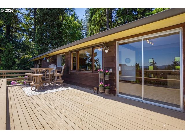17000 Sw NAFUS Ln, Beaverton, OR 97007