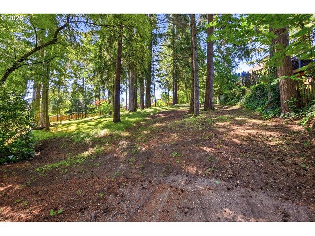 17000 Sw NAFUS Ln, Beaverton, OR 97007