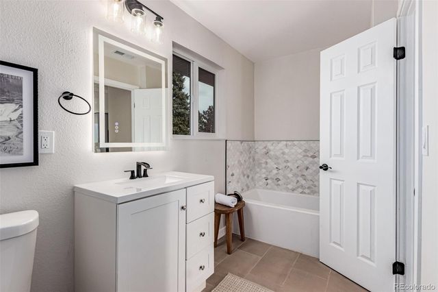 1997 E Euclid Avenue, Centennial, CO 80121