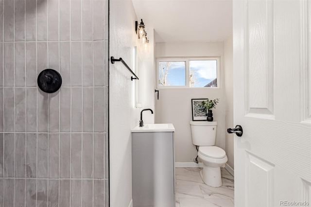 1997 E Euclid Avenue, Centennial, CO 80121