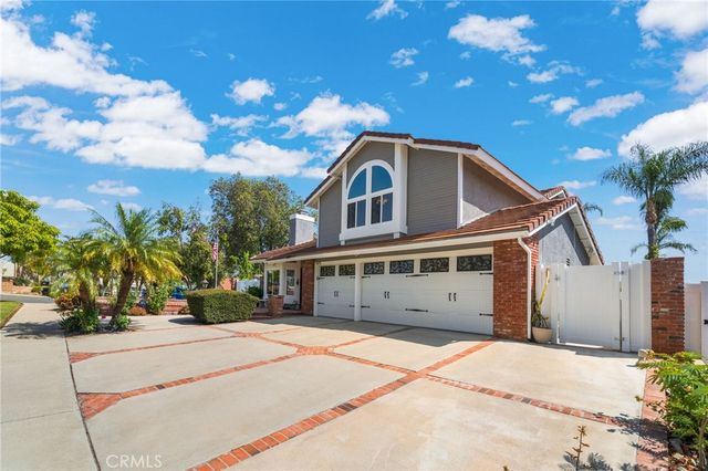 1475 Labrador, Corona, CA 92882