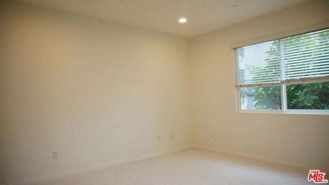 1029 S Hobart Boulevard 202, Los Angeles, CA 90006
