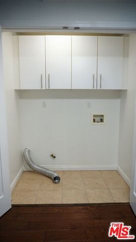 1029 S Hobart Boulevard 202, Los Angeles, CA 90006