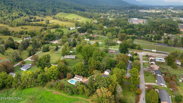 Martha Lee Lane, Lafollette, TN 37766