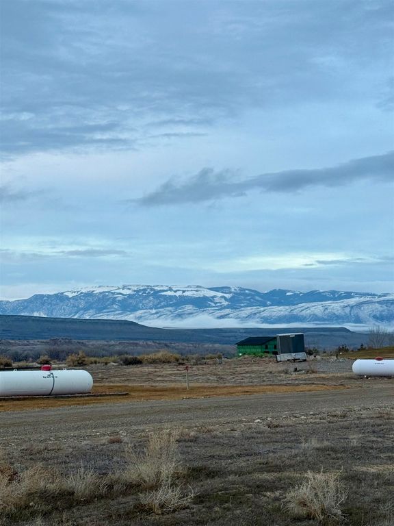 202 Coyote Dr, Greybull, WY 82426 photo 3