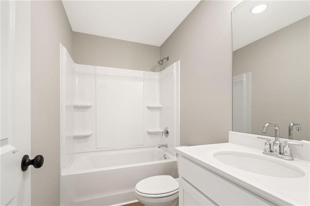 658 Sunstone Lane, Lawrenceville, GA 30043