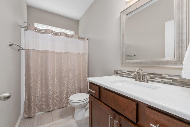 1513 N Shadow Rock Dr, Andover, KS 67002