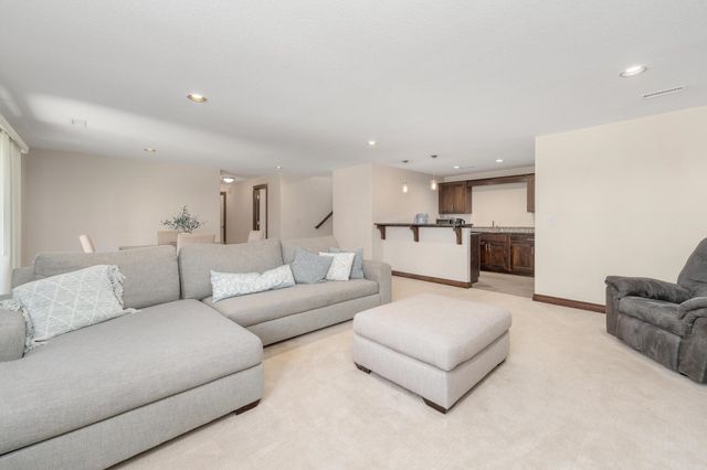 1513 N Shadow Rock Dr, Andover, KS 67002