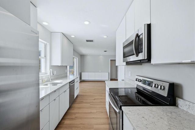 4872 NAUTILUS ROAD, Venice, FL 34293