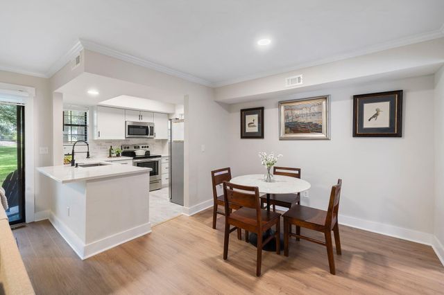 1851 Montclair Drive 1851-B, Mount Pleasant, SC 29464