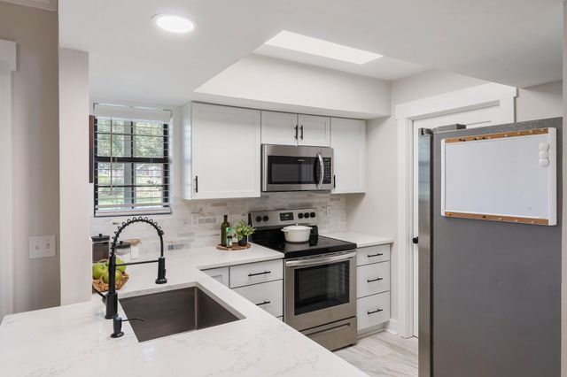 1851 Montclair Drive 1851-B, Mount Pleasant, SC 29464