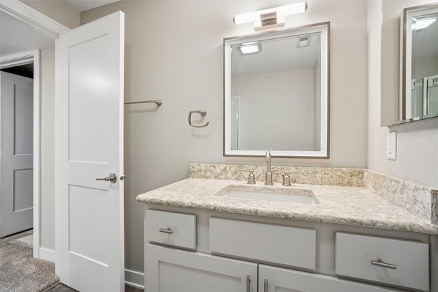 12912 Hammontree Drive, Urbandale, IA 50323