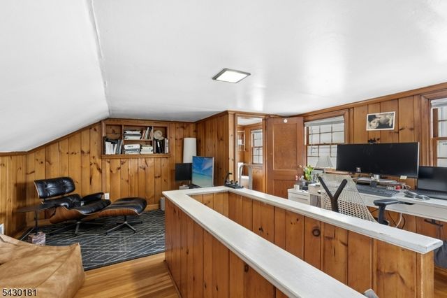 240 Clark St, Westfield Town, NJ 07090