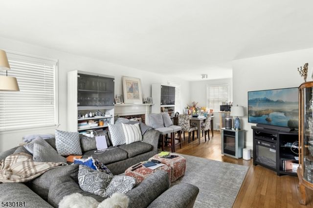 240 Clark St, Westfield Town, NJ 07090