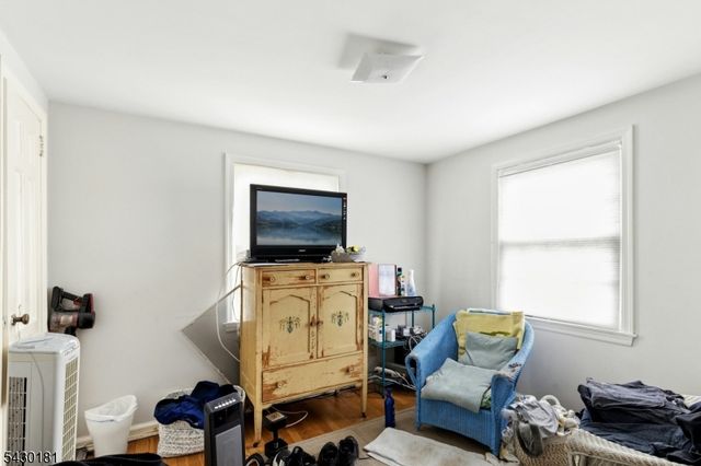240 Clark St, Westfield Town, NJ 07090