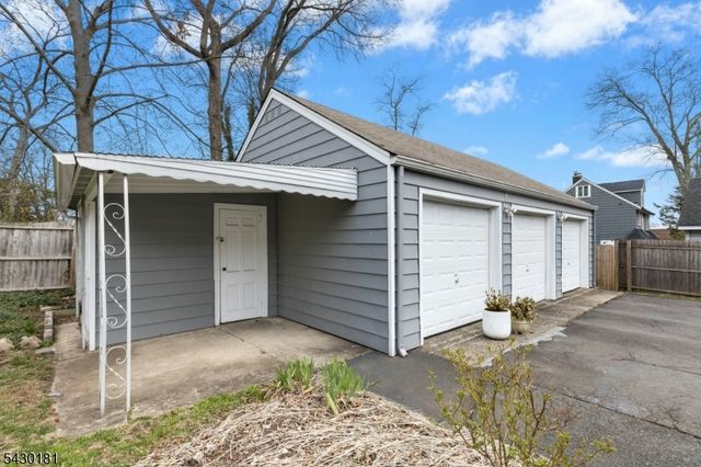 240 Clark St, Westfield Town, NJ 07090
