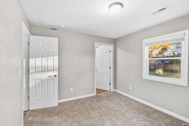 1356 Melbourne Drive, New Haven, IN 46774