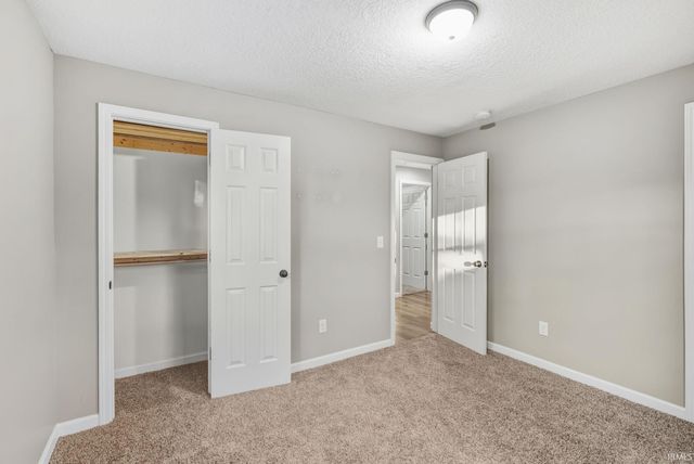 1356 Melbourne Drive, New Haven, IN 46774