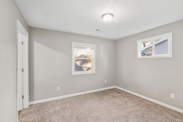 1356 Melbourne Drive, New Haven, IN 46774