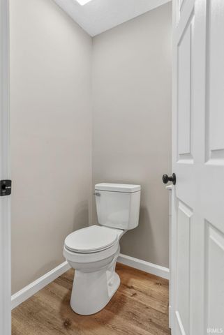 1356 Melbourne Drive, New Haven, IN 46774