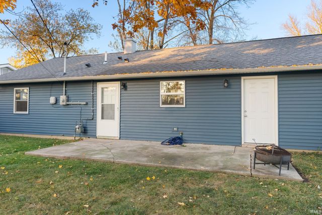 1356 Melbourne Drive, New Haven, IN 46774