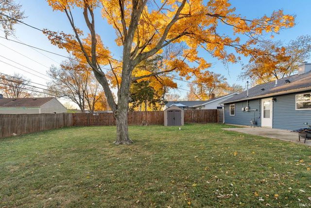 1356 Melbourne Drive, New Haven, IN 46774