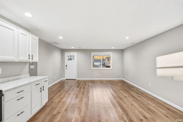 1356 Melbourne Drive, New Haven, IN 46774