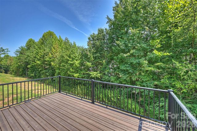 126 Meadow Glen Drive, Troutman, NC 28166