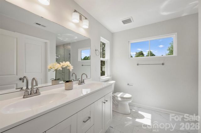 126 Meadow Glen Drive, Troutman, NC 28166