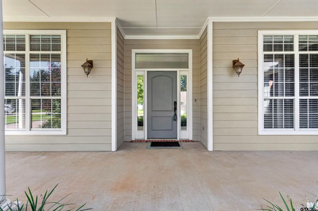 826 Carriage Drive, Tyler, TX 75703