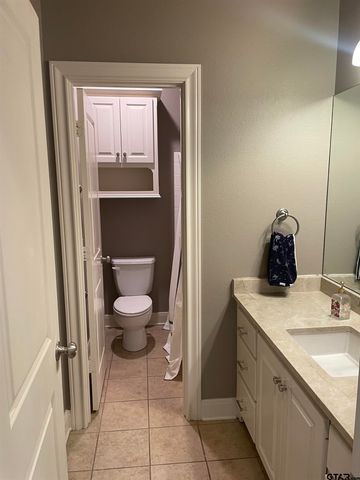 826 Carriage Drive, Tyler, TX 75703