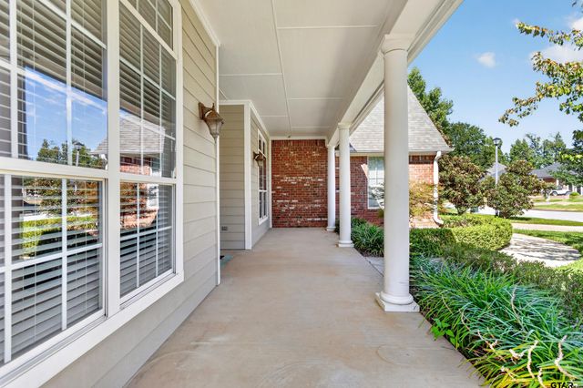 826 Carriage Drive, Tyler, TX 75703