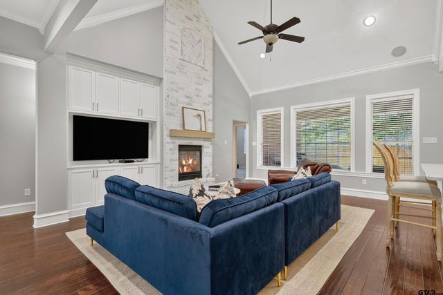 826 Carriage Drive, Tyler, TX 75703