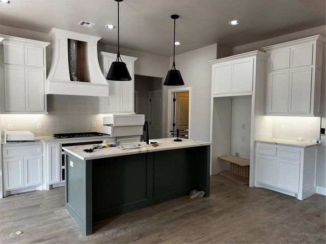 10416 SW 50th Street, Mustang, OK 73064