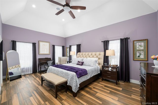 1016 Forest Glen, New Windsor, NY 12553