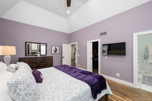 1016 Forest Glen, New Windsor, NY 12553